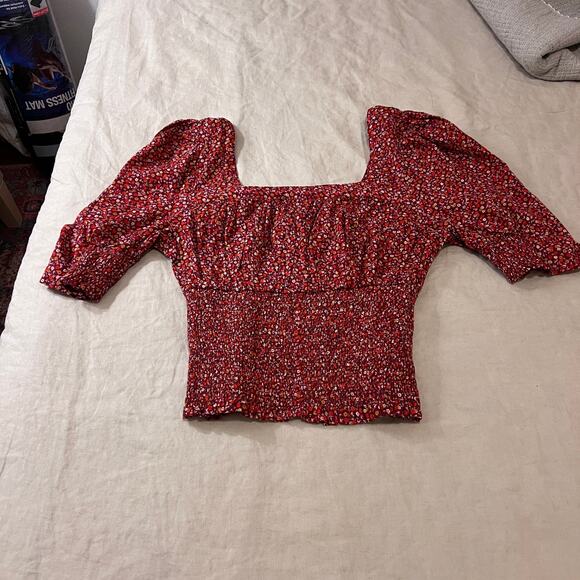 Like New! Universal Thread Floral Print 3/4 Sleeve Smocked Blouse- small - Picture 4 of 8